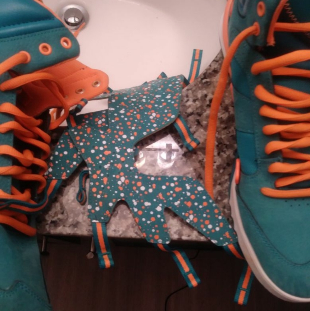 ADIDAS SIZE 11.5
